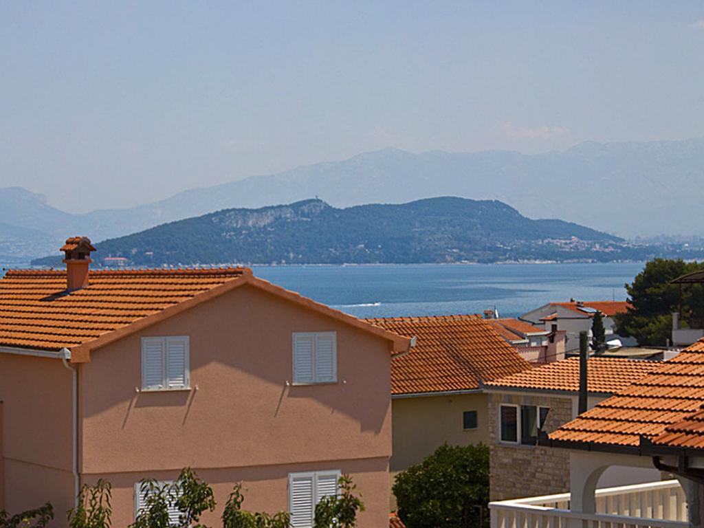 Apartments Villa Annika Slatine Room photo
