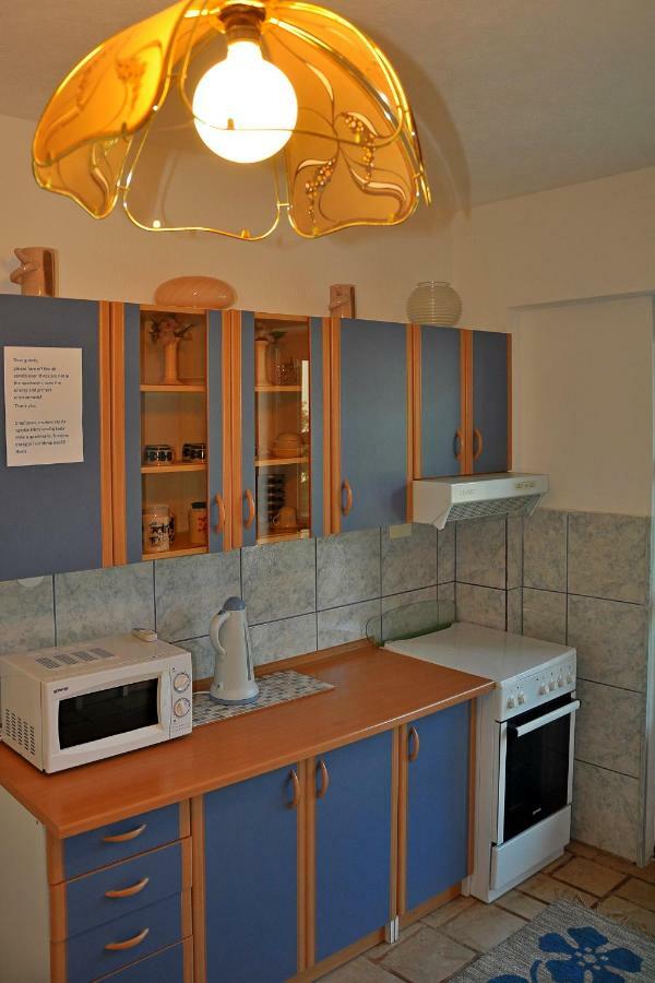 Apartments Villa Annika Slatine Exterior photo